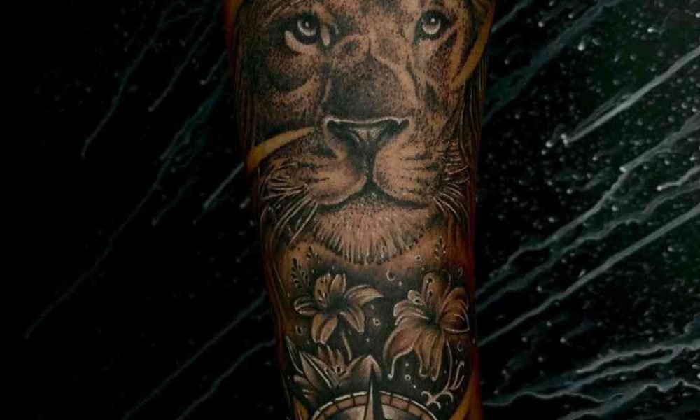 lion wrist tattoo